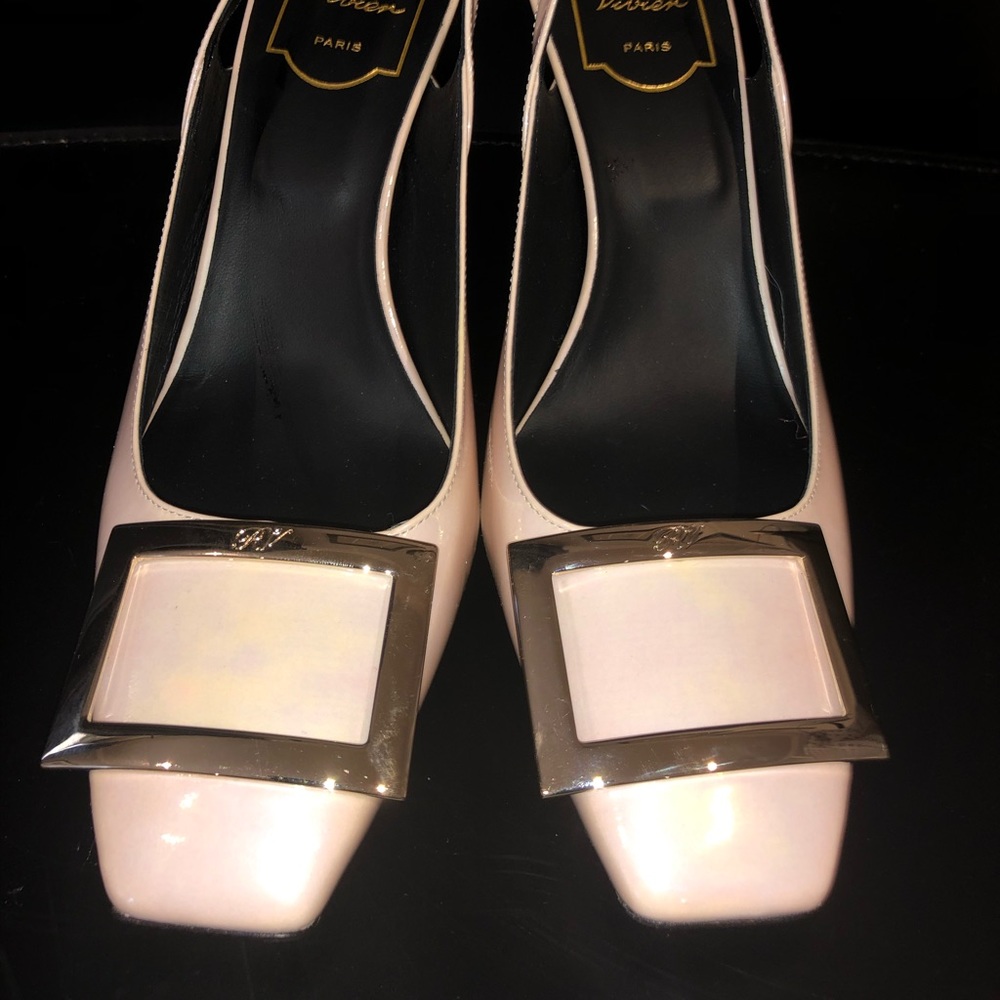 Roger Vivier Nude Slingback Heels